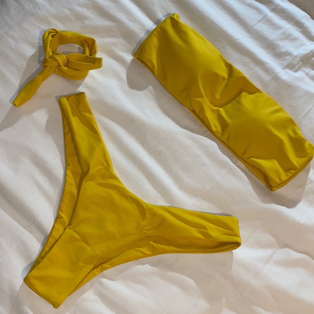Yellow / Gold Zaful Bikini Size S (with headband)